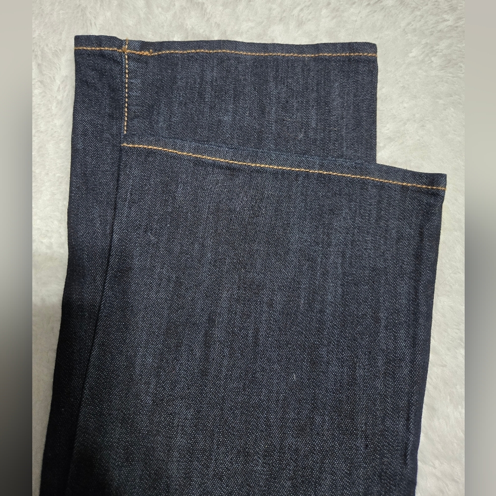 Old Navy Diva Size 4 Short - Picture 5 of 6